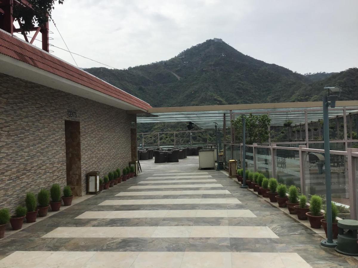 Timber Trail Base Resort - At The Foothills Of Adventure Parwanoo Ngoại thất bức ảnh