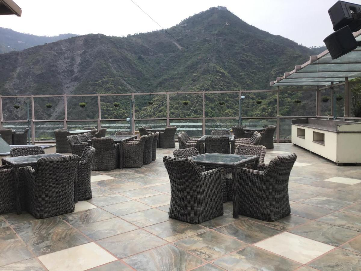 Timber Trail Base Resort - At The Foothills Of Adventure Parwanoo Ngoại thất bức ảnh